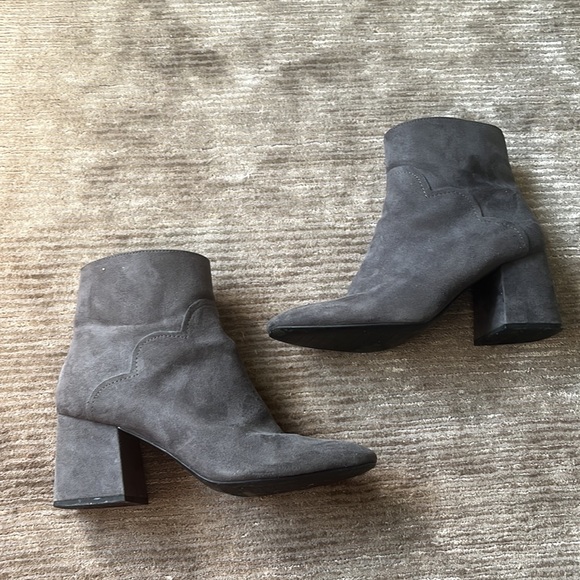 Grey Zara western boots with scalloped edge - Picture 2 of 8